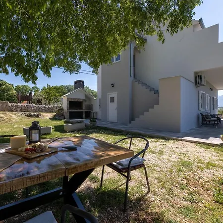 House Holiday home *